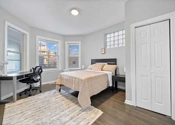 Cozy Woodlawn Retreat 1 Apartment *